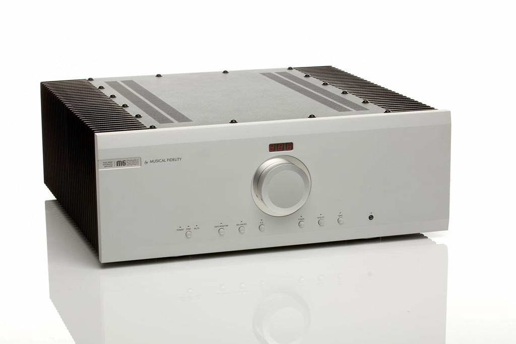 Musical Fidelity M6 500 i VERSTERKER