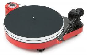 Pro-Ject RPM5 CARBON rood platenspeler
