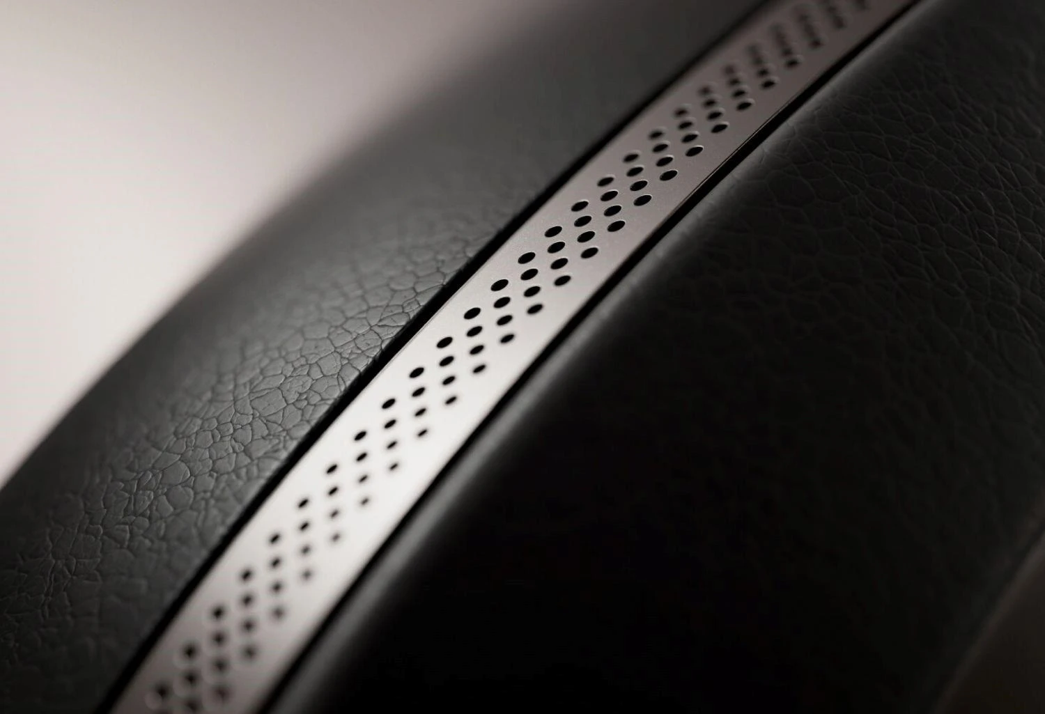 Bowers & Wilkins PX8 S2 zwart HOOFDTELEFOON - Afbeelding 2