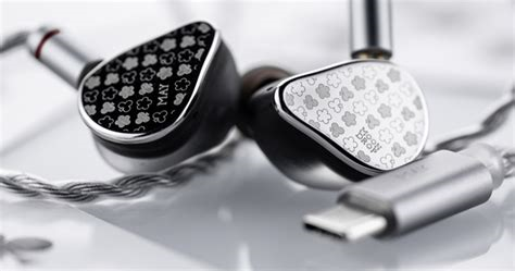 Moondrop May zilver in-ear