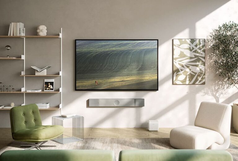 kef-soundbar-in-een-huiskamer-setting